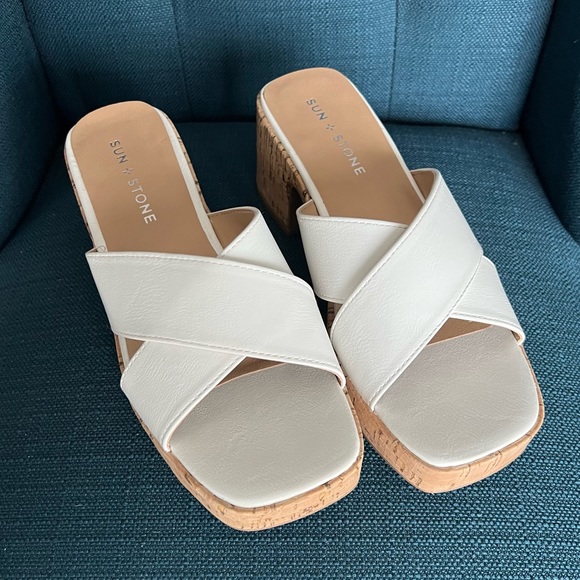 Sun + Stone Giigi wedge sandals - Picture 9 of 11